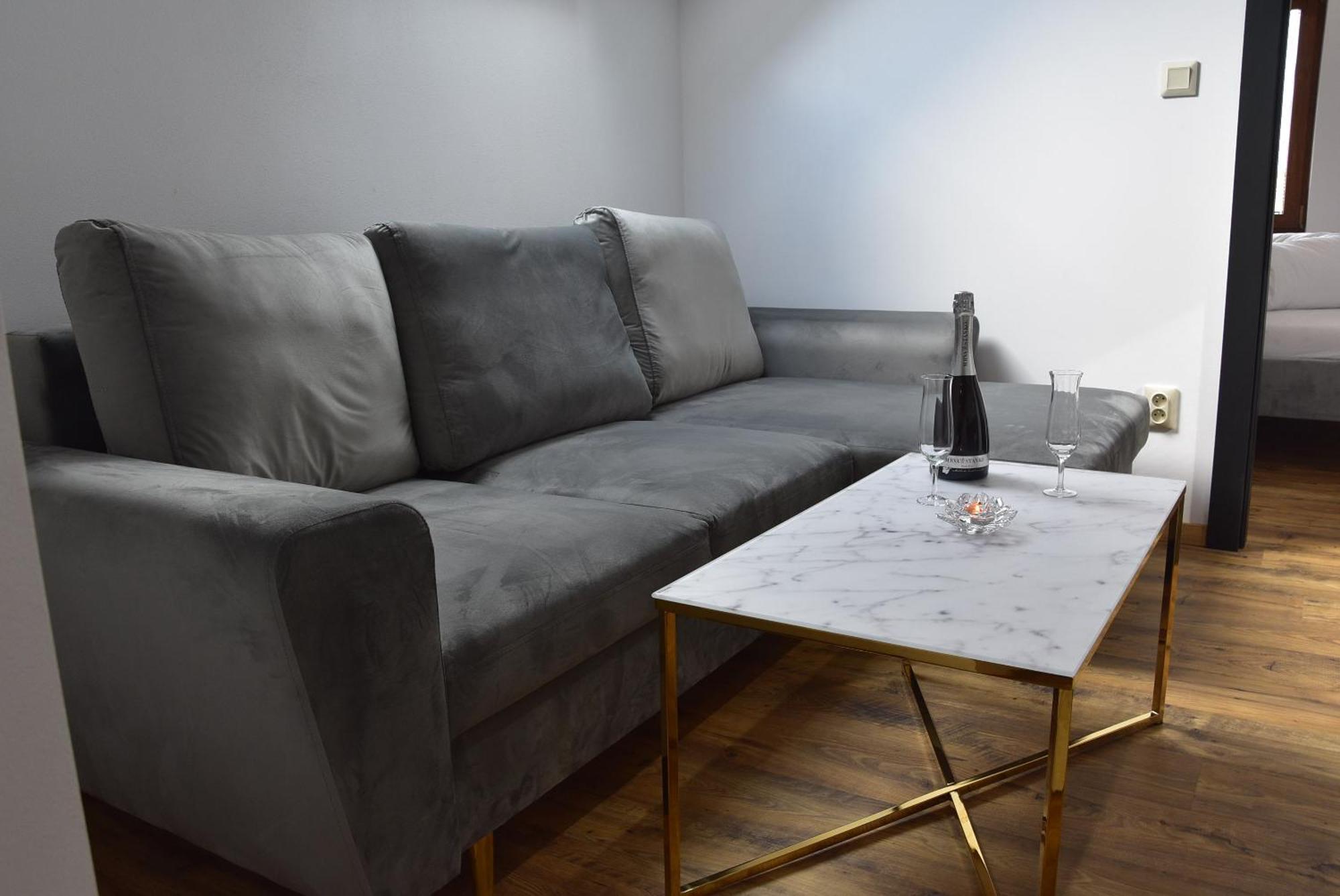 Apartmany Zakovce & Spa 韦尔卡鲁穆尼卡 外观 照片
